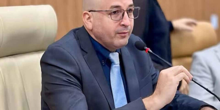 Vereador Gedeão Negreiros solicita limpeza e encascalhamento no bairro Nova Esperança