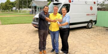 Luizinho Goebel destina ambulância de R$ 315 mil para Pimenteiras do Oeste
