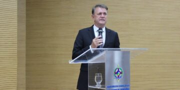 Luizinho Goebel indica disponibilização de três ônibus da Emater para Colorado do Oeste