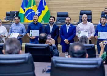 Laerte Gomes homenageia servidores do DER-RO e entrega Título de Cidadão Honorário ao coronel Eder Fernandes