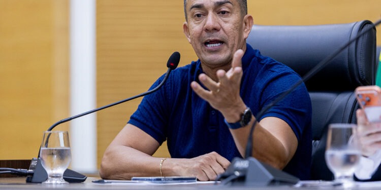 Eyder Brasil anuncia R$ 500 mil para regularização fundiária em bairros de Porto Velho