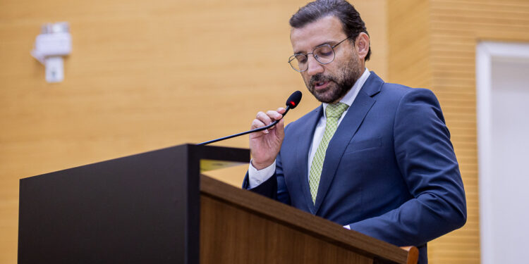 Ribeiro do Sinpol apresenta indicação para concessão de desconto no IPVA a doadores de sangue