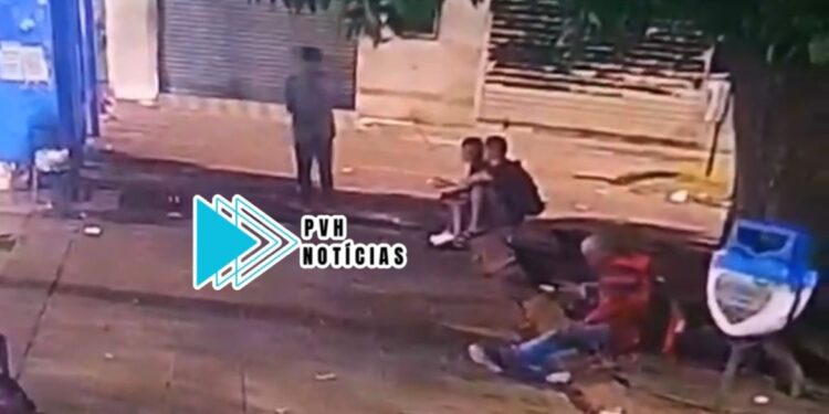 VÍDEO: Bandido faz assalto na Praça do Baú em Porto Velho