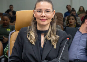 Vitória das mães atípicas e protetores de animais: Câmara aprova projeto de Sofia Andrade que proíbe fogos com estampido em Porto Velho