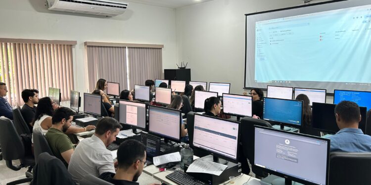 Foco na Transparência: Gestão de Gedeão Negreiros na Câmara de Porto Velho promove capacitação digital para servidores.