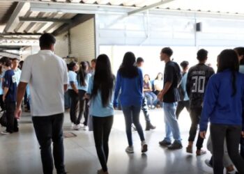 Pé-de-Meia: beneficiários nascidos em novembro e dezembro recebem hoje