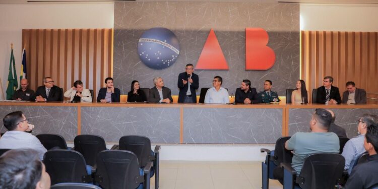 Cássio Gois é homenageado pela Associação Cacoalense de Imprensa durante solenidade de posse