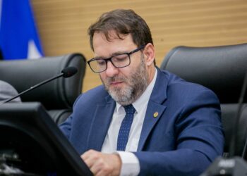 Deputado Alex Redano pede operação tapa-buracos urgente na RO-205 entre Cujubim e a BR-364