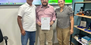 Deputado Laerte Gomes e vereadora Nadja Lagares levam demanda sobre abastecimento de água em Espigão do Oeste à Caerd