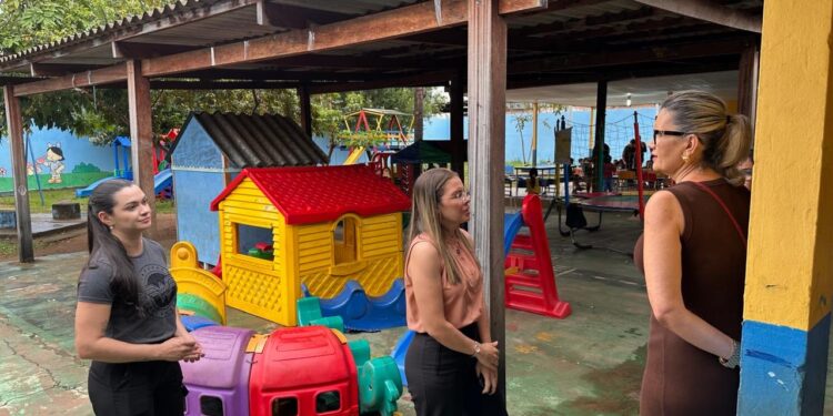 Vereadora Sofia Andrade visita Escola Cosme e Damião e reforça compromisso com a educação em Porto Velho