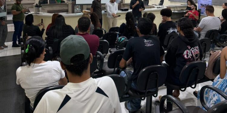 Cássio Gois apoia ação de qualificação profissional em Presidente Médici