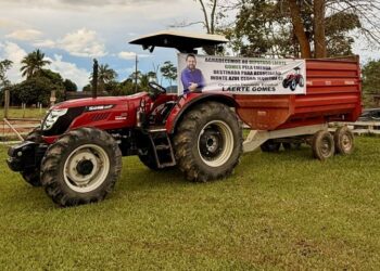 Laerte Gomes viabiliza trator e fortalece produção rural em distrito de Machadinho