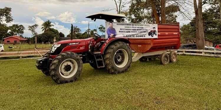 Laerte Gomes viabiliza trator e fortalece produção rural em distrito de Machadinho