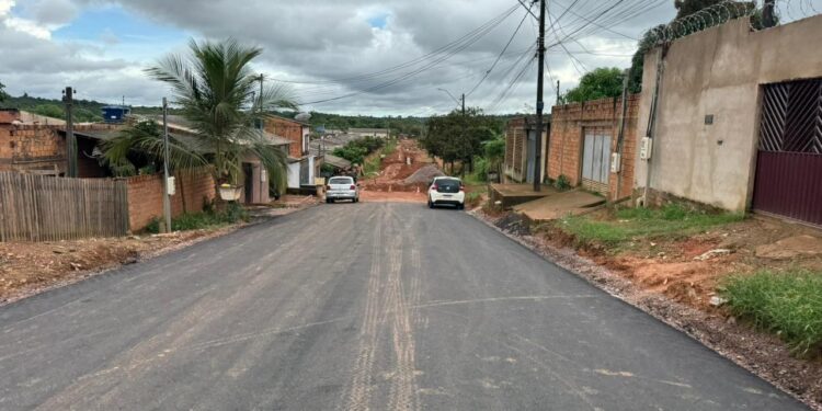 Prefeitura inicia obras de drenagem e asfaltamento na zona sul a pedido do vereador Edimilson Dourado