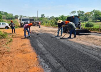 Alex Redano solicita envio de massa asfáltica para Nova Brasilândia D’Oeste