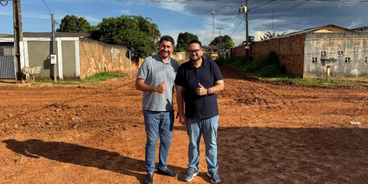 MÁRCIO PACELE: Vereador articula e garante avanço da terraplanagem no bairro Igarapé