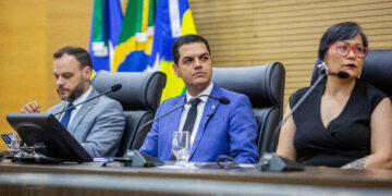 Cássio Gois emociona Assembleia e marca história ao reconhecer luta dos ostomizados em Rondônia