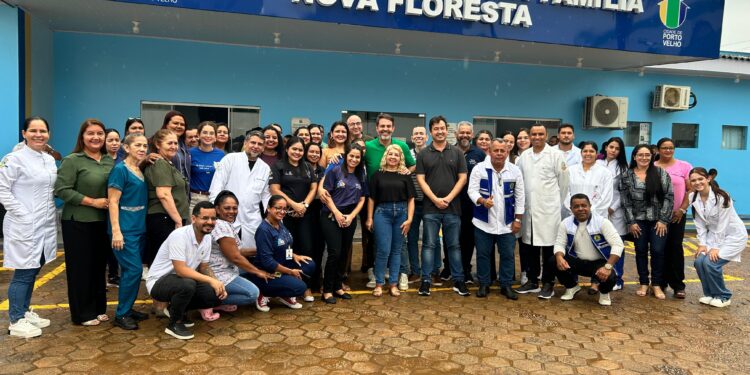 Revitalização da Unidade Básica de Saúde: Presidente Gedeão Negreiros prestigia entrega da revitalização da Unidade de Saúde da Família Nova Floresta