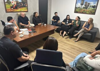 Diálogo e Inclusão: Presidente Gedeão Negreiros recebe secretário da SEMIAS para alinhar políticas de assistência social em Porto Velho.