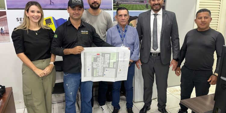 Vereador Márcio Pacele acompanha andamento de projeto da unidade de saúde do bairro Flamboyant na SMCL