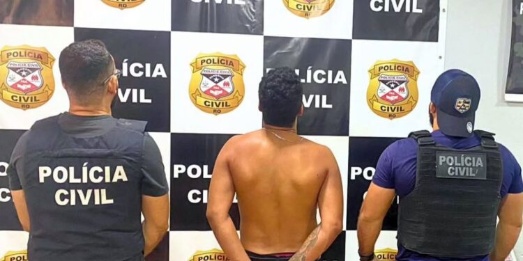 CAIU: PC faz cerco e prende foragido acusado de homicídio em Guajará-Mirim