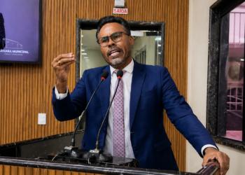 Vereador Devanildo Santana relata agressão durante pronunciamento na tribuna da Câmara Municipal