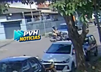 VÍDEO: Idoso sofre grave acidente de moto no centro de Porto Velho