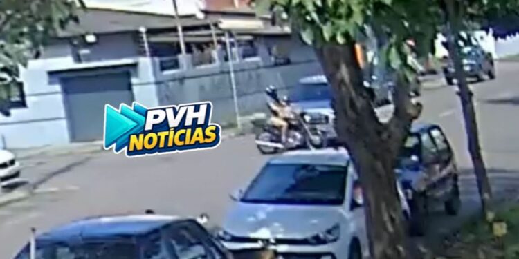 VÍDEO: Idoso sofre grave acidente de moto no centro de Porto Velho