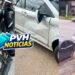 VÍDEO: Piloto e passageiro ficam feridos após moto avançar sinal vermelho e bater em carro