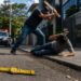 Homem foge depois de atacar mulher a pauladas no centro de Porto Velho