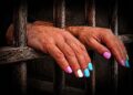 Denúncias apontam violência e abuso em ala destinada a mulheres trans na Penitenciária Feminina do DF