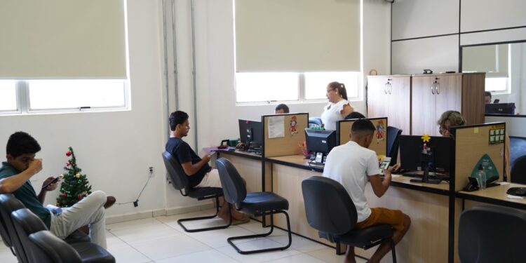 OPORTUNIDADE: Sine Municipal oferta mais de 50 vagas de emprego para todos os níveis de escolaridade