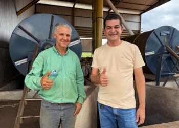 Vereador Adalto de Bandeirantes destaca avanço da cafeicultura e modernização no campo durante visita na Linha P.O