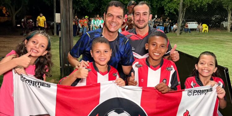 Cássio Góis fortalece o esporte e apoia a Liga Cacoal de Futebol Society com investimento em Cacoal