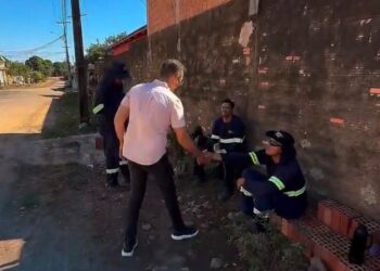 Pedro Geovar acompanha obras de drenagem no bairro Cidade Nova após cobrança da comunidade