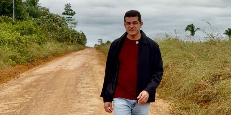 Adalto vistoria recuperação da Linha F e destaca reforço de máquinas em União Bandeirantes