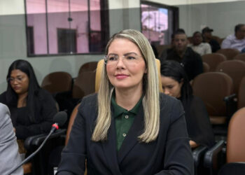 Sofia Andrade cobra apuração e ressarcimento por obra na Estrada dos Periquitos
