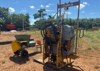 Mais investimentos para Nova União: Alan Queiroz destina equipamentos agrícolas para produtores rurais