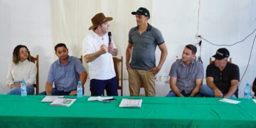 Alex Redano acompanha entrega de condicionadores de solo para 131 produtores rurais em Novo Horizonte d’Oeste