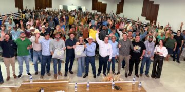 Deputado Alex Redano acompanha entrega de 11 toneladas de condicionadores de solo para produtores rurais de Ariquemes