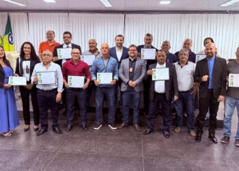 Ribeiro do Sinpol homenageia policiais civis aposentados durante agenda no Cone Sul e Zona da Mata