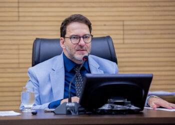 Alex Redano solicita substituição de bueiro na RO-408 para garantir segurança e melhorar tráfego na região