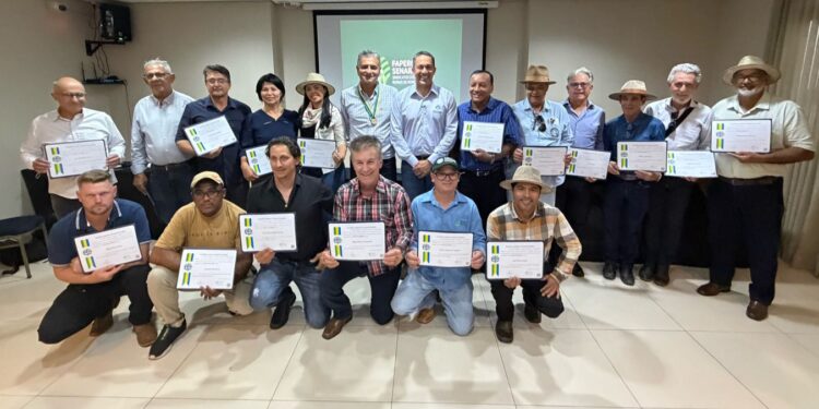 Eyder Brasil homenageia presidente da Faperon com Medalha do Mérito Legislativo em Ji-Paraná