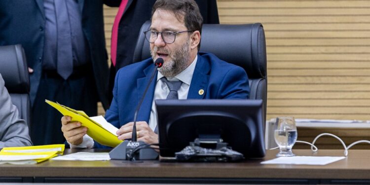 Deputado Alex Redano solicita recuperação de ponte na Linha C-105, em Alto Paraíso