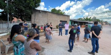 Márcio Pacele acompanha demandas do bairro Rosalina de Carvalho e destina mais recursos para obras de drenagem