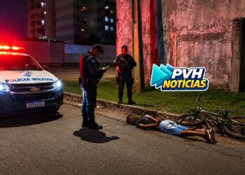 PERDEU: Criminoso é preso durante tentativa de assaltar promotor de vendas na zona leste