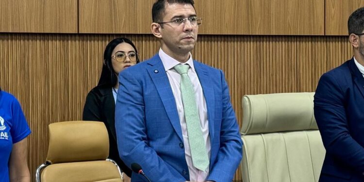 Pedro Geovar cobra ação e Prefeitura reforça segurança em frente à Escola Pé de Murici