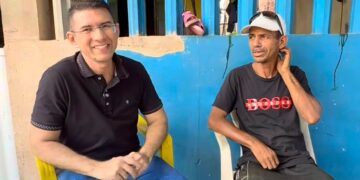 Após pedido da comunidade, Pedro Geovar acompanha ação de limpeza no bairro Caladinho