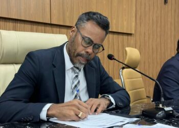 Vereador Dr. Santana questiona licitação de R$ 5 milhões para corrida de rua após decreto de contingenciamento em Porto Velho