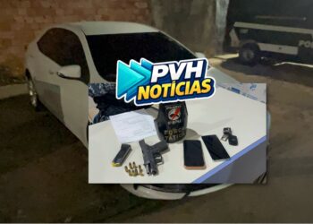 DENTRO DO CARRO: Motorista é preso com pistola furtada em Corolla na zona leste
